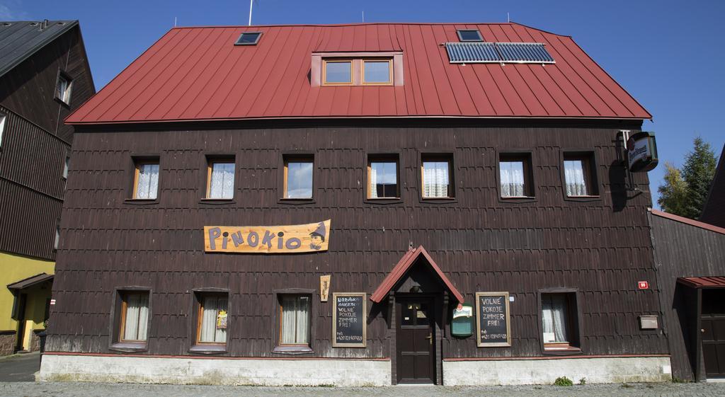 Hotel Penzion Pinokio Boží Dar Esterno foto